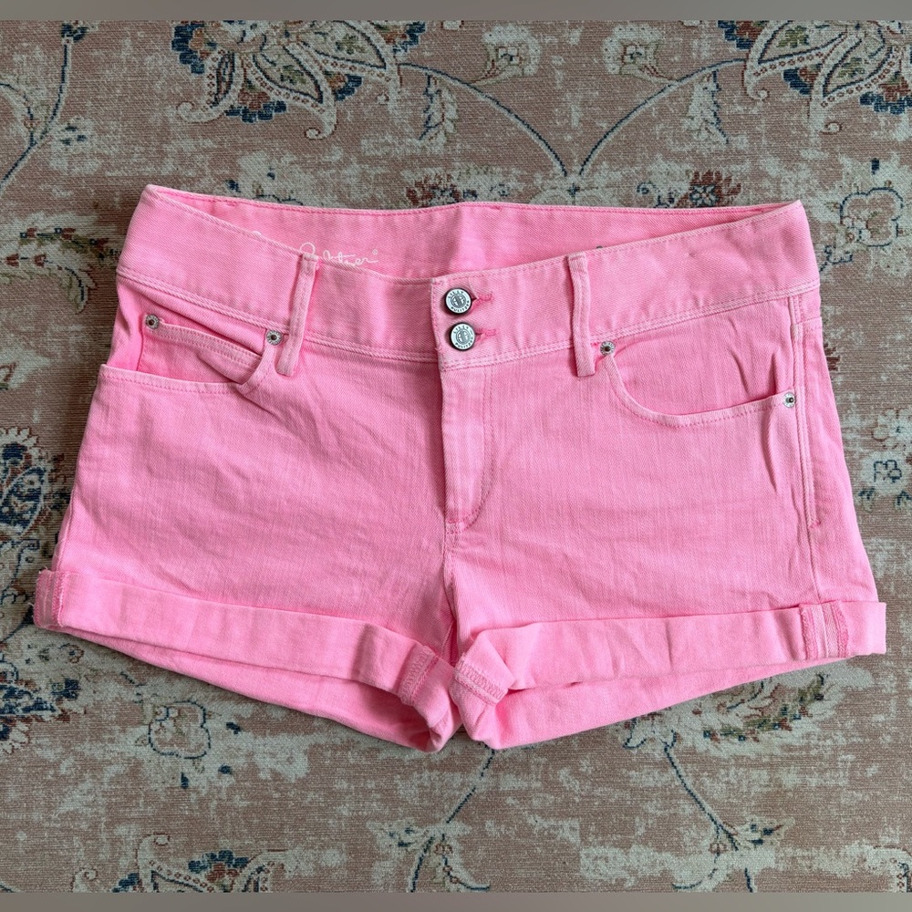 Lilly Pulitzer Neon Pink Clifton Short Size 8